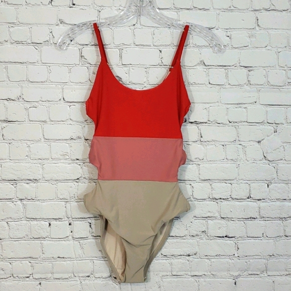 PQ Pilyq Color Block Side Ring One Piece S… - Picture 4 of 9